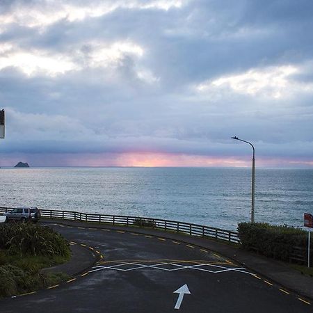 Vila Dolly Kiwi Iconic Bach In Prime Location New Plymouth Exteriér fotografie